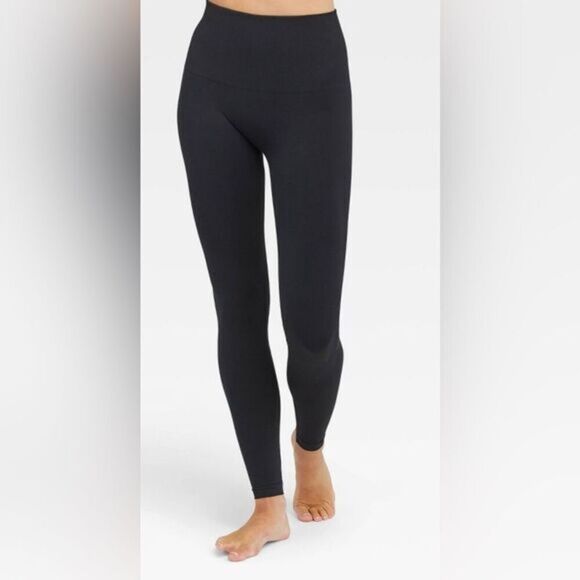 NWT Assets By SPANX Women’s Denim Wash Blue Seamless Ankle Leggings - Size Small - Picture 1 of 11